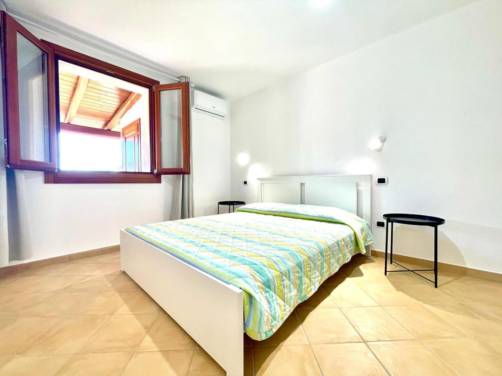 Cronta Apartments Bari Sardo Bagian luar foto