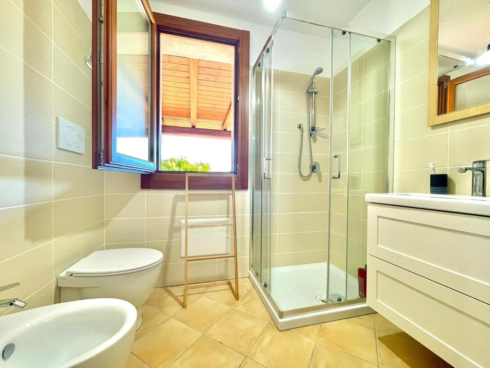 Cronta Apartments Bari Sardo Bagian luar foto