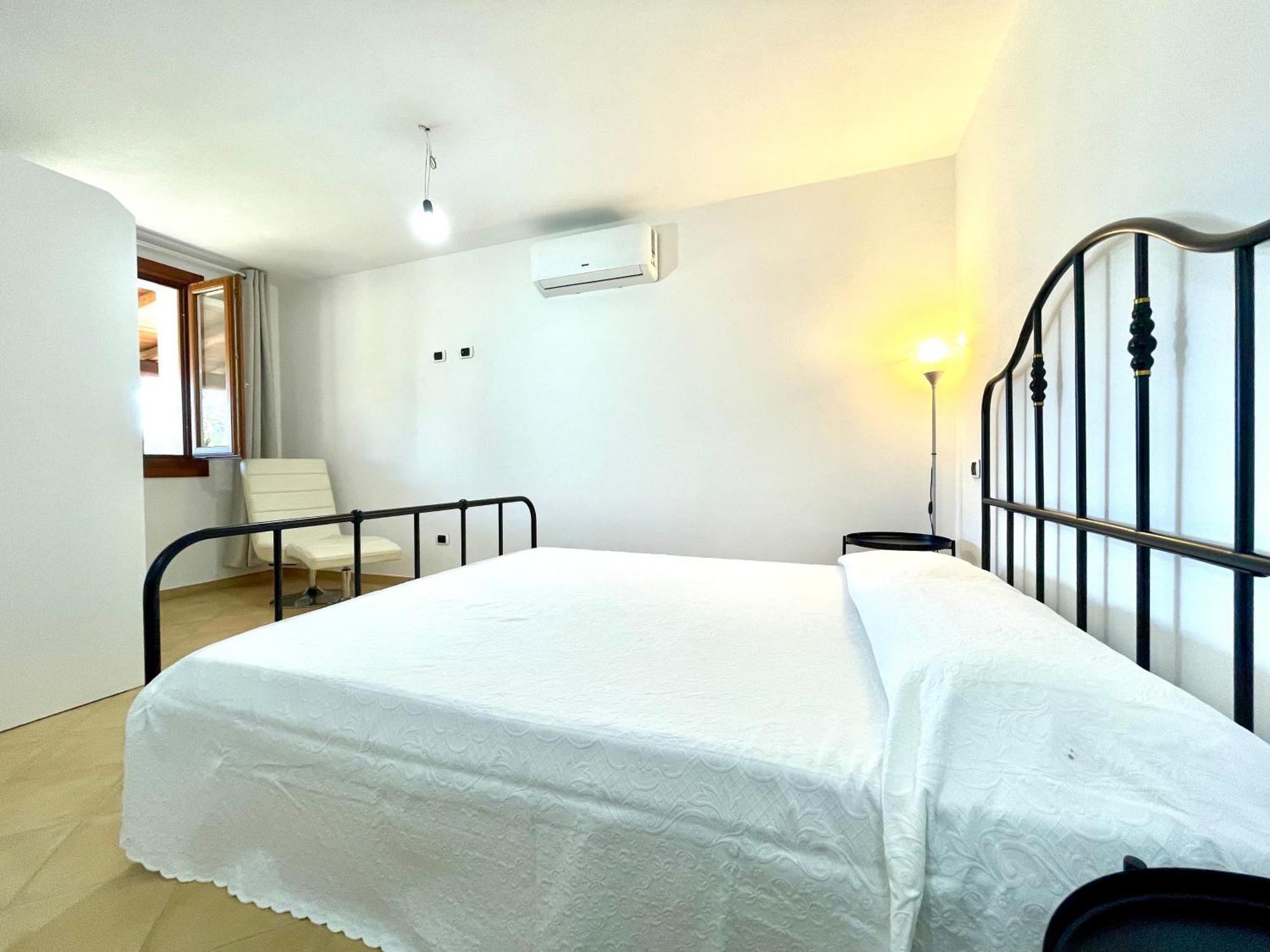 Cronta Apartments Bari Sardo Bagian luar foto